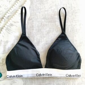 Calvin Klein Wireless Bra 🖤